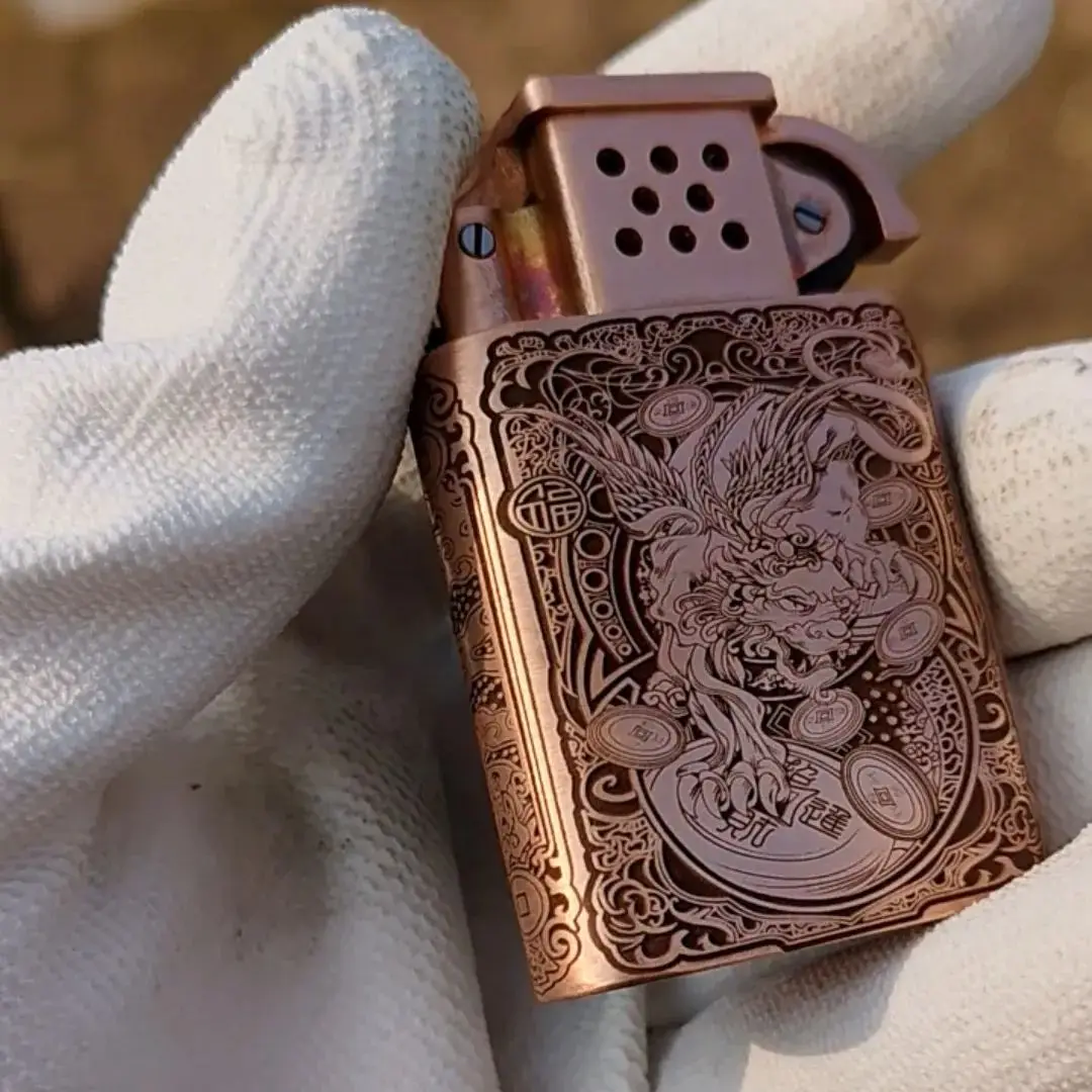 Classic Full Red Copper Kerosenes Lighters Hollowed Out With Exquisite Laser Patterned Fuel Oil Lighters