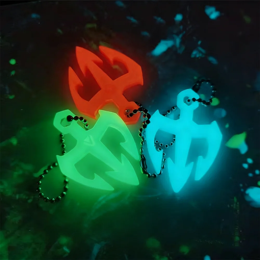 Colgante fluorescente tridente Aquaman resina verde para mochila - imagen 4