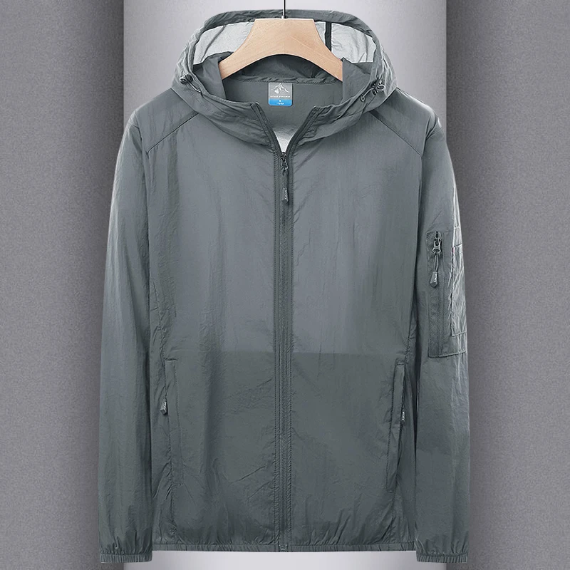 

Мужская легкая дышащая водонепроницаемая куртка с защитой от ультрафиолета и капюшоном для занятий спортом на открытом воздухе, модная городская стильная куртка с длинными рукавами Z...