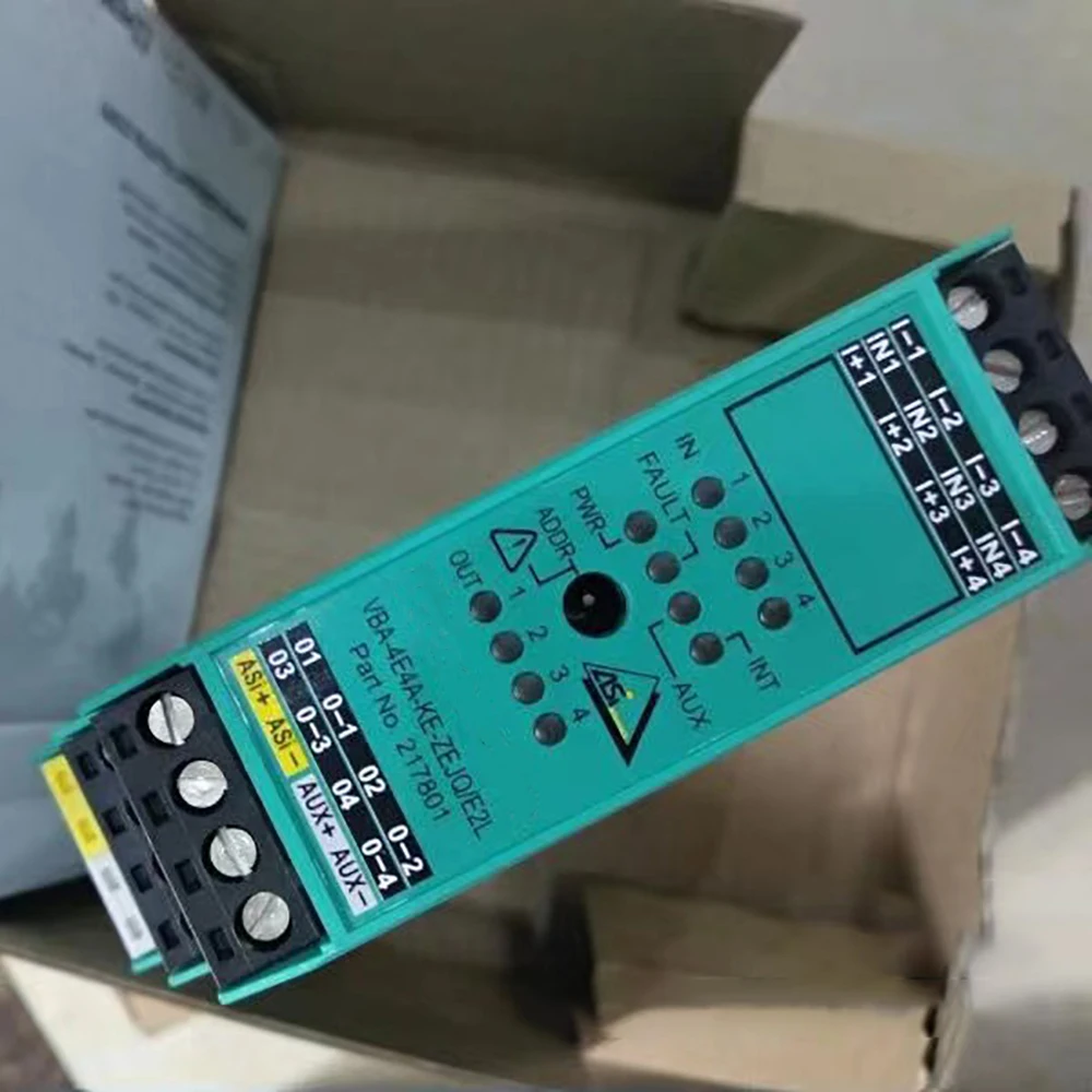 VBA-4E4A-KE-ZEJQ/E2L لحاجز الأمان Pepperl + Fuchs