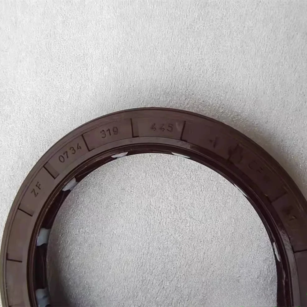 1pcs 50D 856 862 loader ZF4W200 gearbox ZF0734319445 oil seal