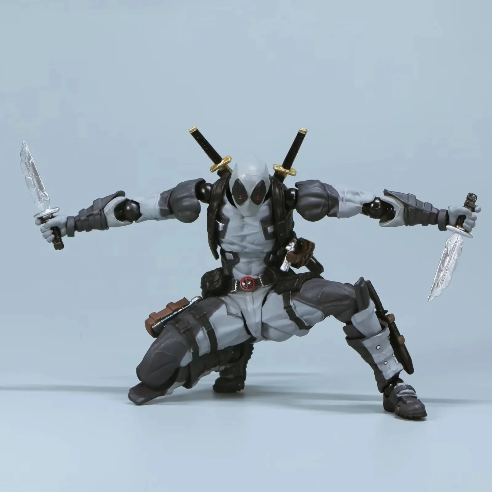

2026 New KAIYODO Wade SHF Model Movie Toys for Gift AMAZING YAMAGUCHI Deadpool 2.0 Grey Action Figure Mutants Joint Movable