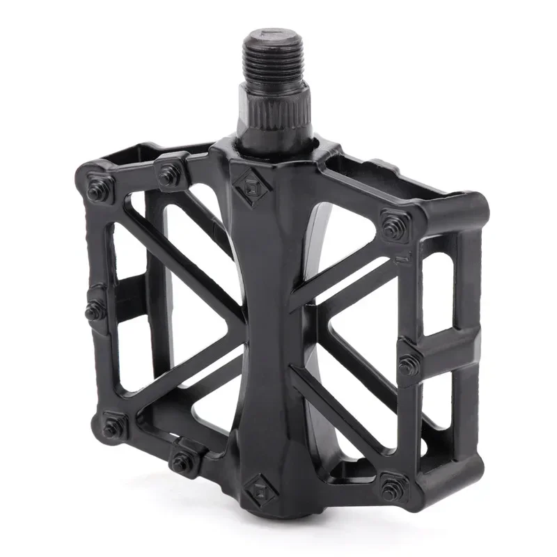 

Полностью материал из алюминиевого сплава, нескользящие, увеличенные и расширенные, аксессуары для педалей из алюминия, педали в штучной упаковке для горных велосипедов.