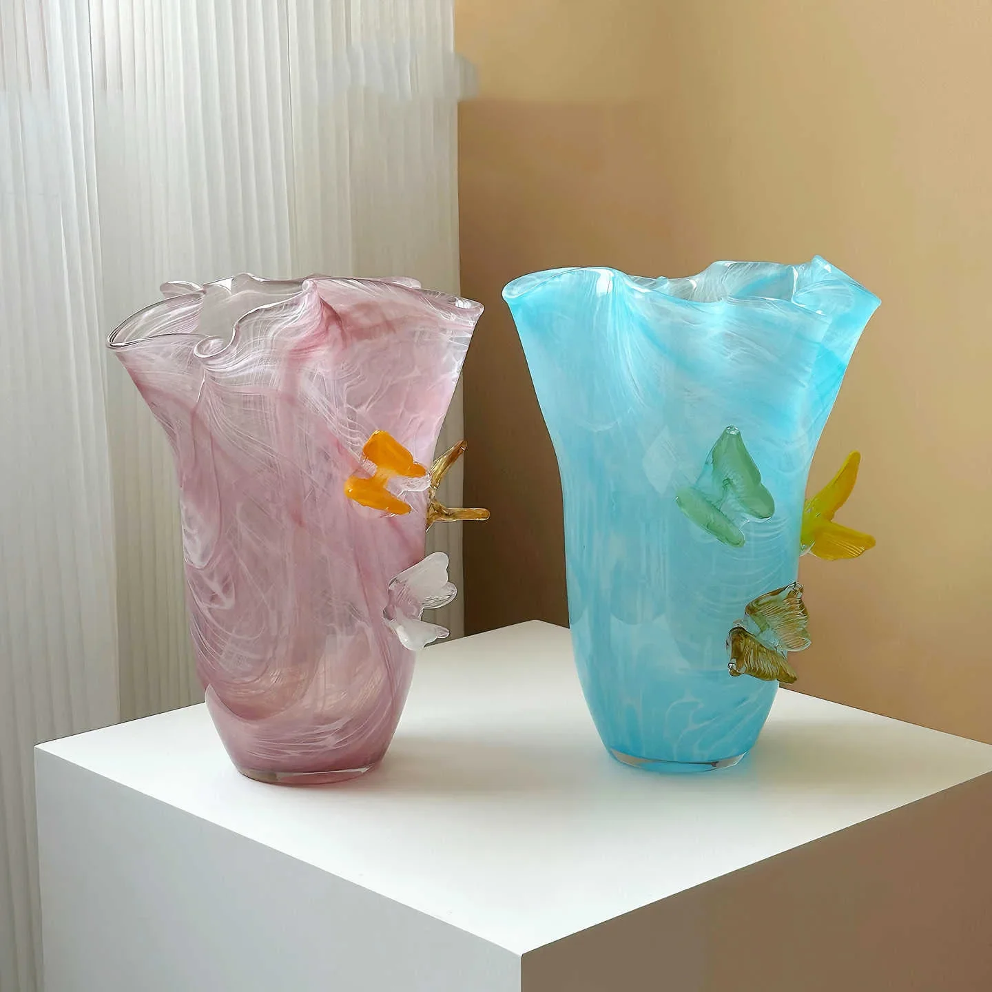 Butterfly Glass Vase Three-dimensional Butterfly Flower Pot Colorful Gradient Irregular Flower Vase Home Decoration Accessories