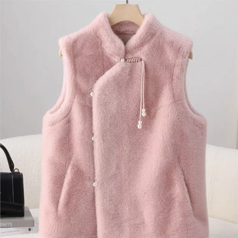 New Chinese-style golden fleece mixed fur vest for women a one-piece in coffee color
