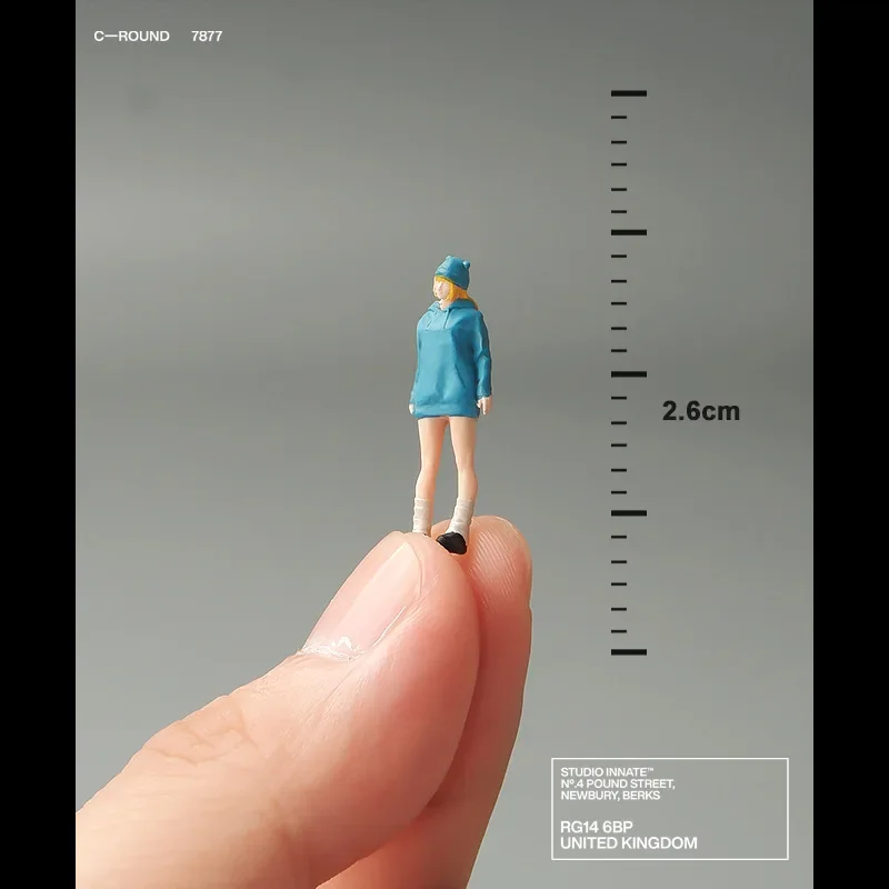 1:64 Anime girl Mini bambola figura modello in miniatura fotografia puntelli modello di scena fai da te tavolo di sabbia paesaggio ornamento regalo