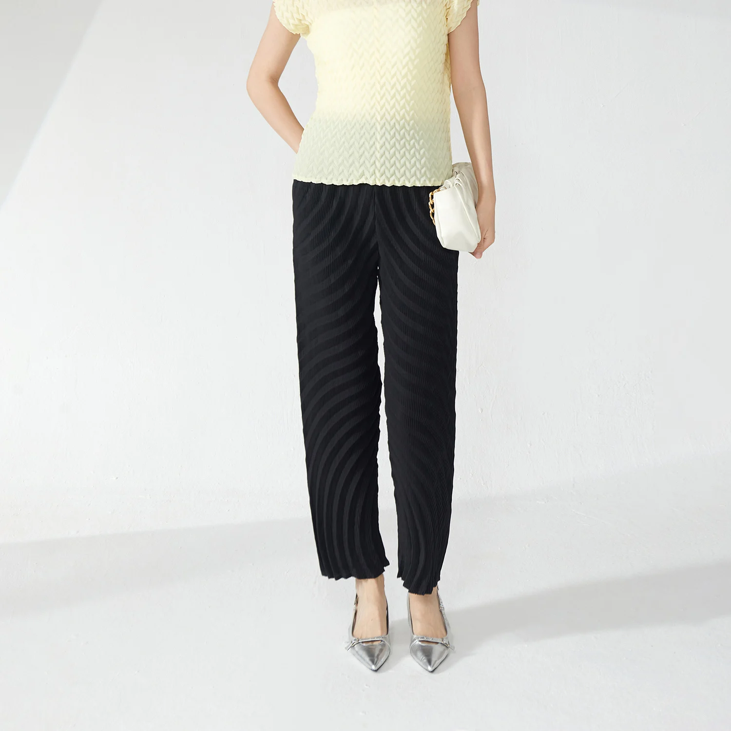 New Arrival 2025 Miyake Pleated Pants Summer Women's Casual Pants Designer Trousers Wide Leg Pants