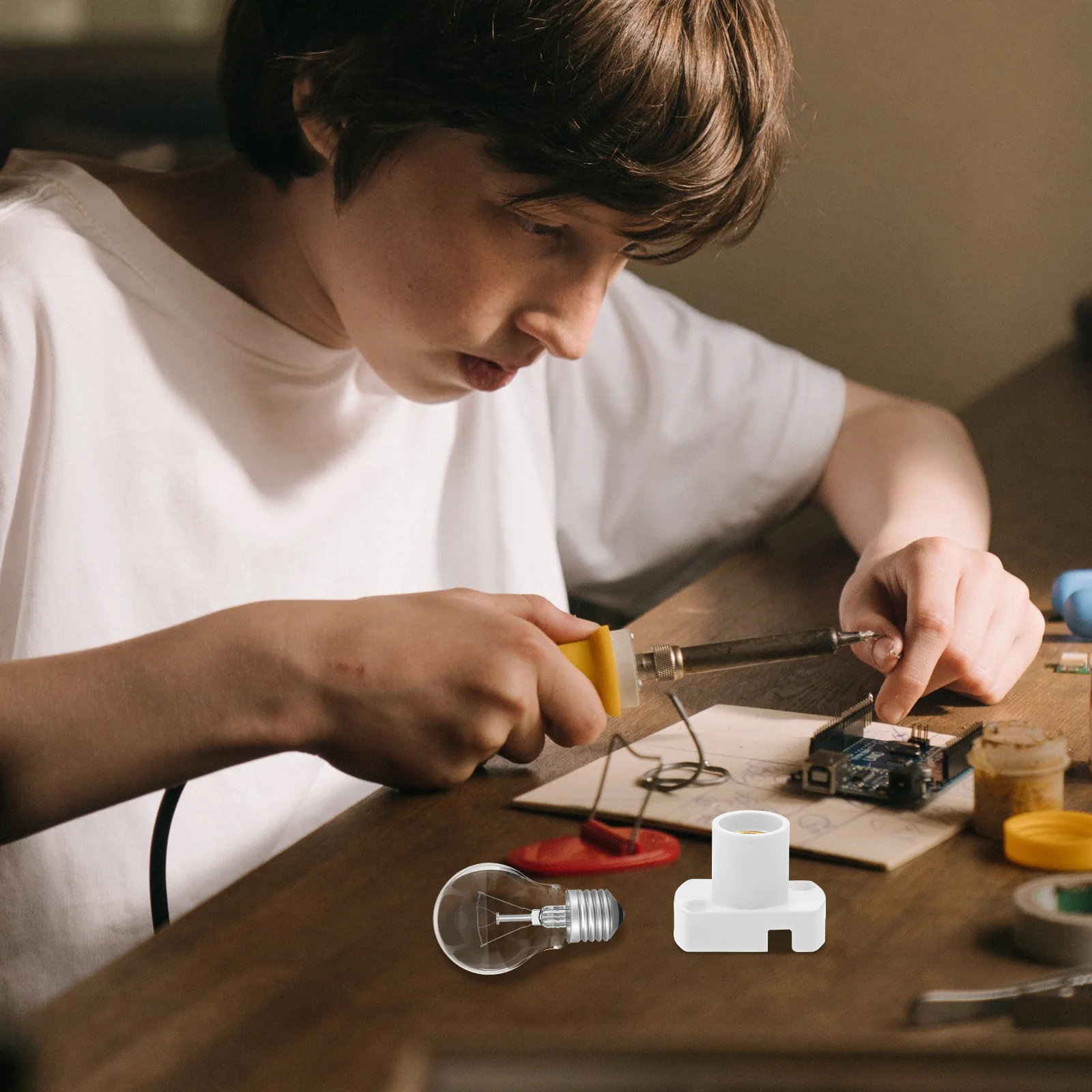 

E12 Lamp Holder Metal Light Socket Base Replacement Simple Structure Easy Install E12 Bulb Socket Light Bulb Holder