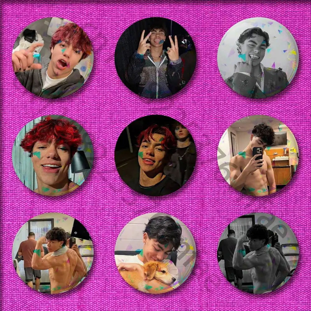 

America Actor M-Malachi Barton Badge For 32mm 25mm 44mm 75mm 58mm Round Pin Brooch Insignia Cover Decoration