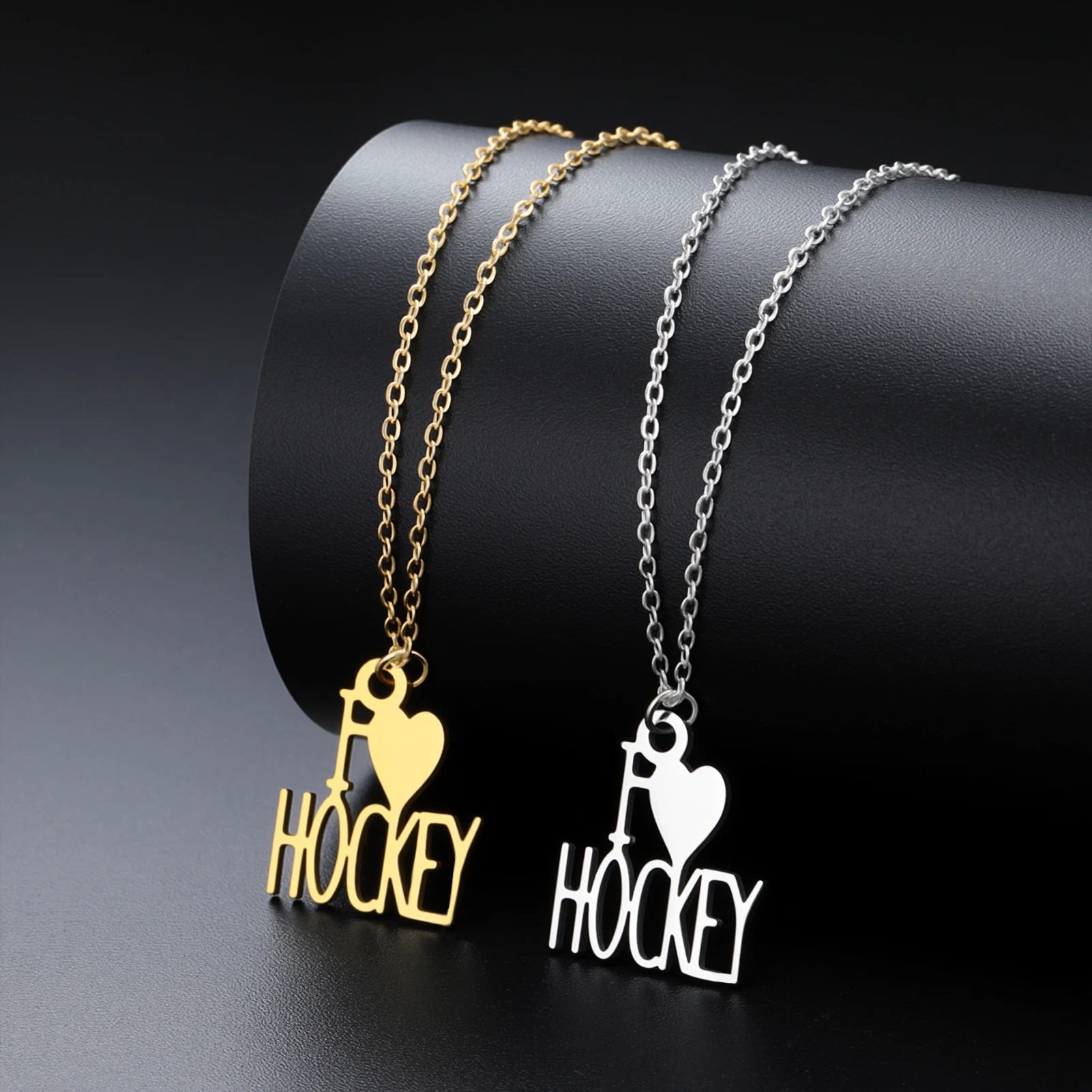 1pc Stainless Steel NecklaceI Love Hockey Text Necklace Gold Plated Hockey Enthusiast Neck Chain Women Clavicle Chain