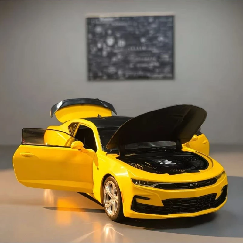 Advanced ornament children's toy 1:18 Camaro Bumblebee simulation alloy  car model large speed and passion