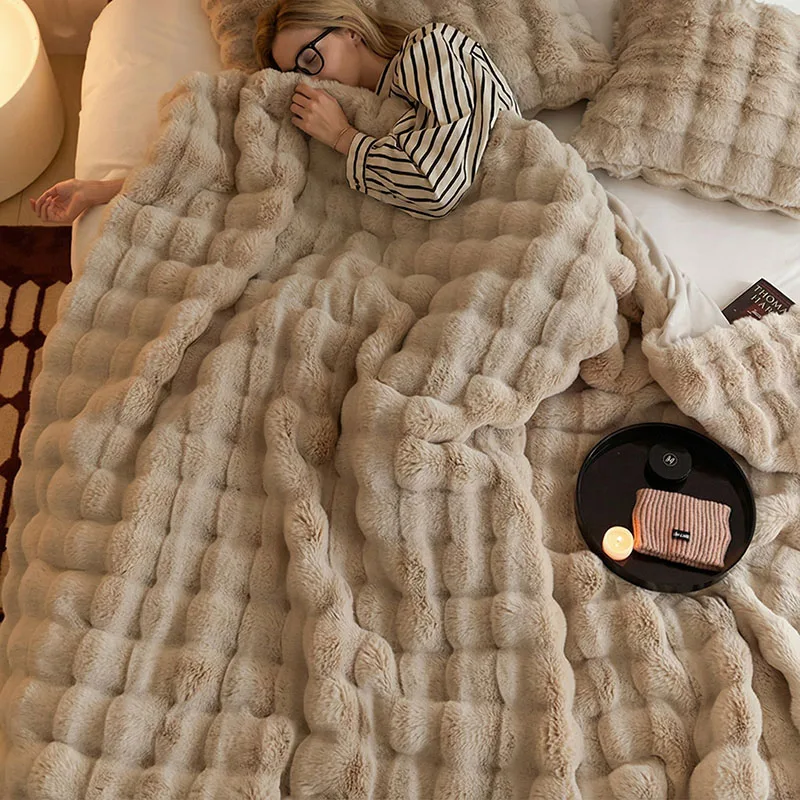 Soft Faux Rabbit Hair Throw Blanket Double Thickened Warm Quilt for Autumn and Winter Skin-Friendly Fluffy Sofa Knee Blanket