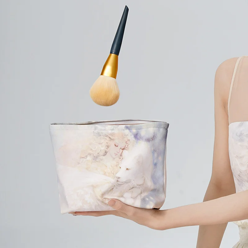 Ivoogle Bolsa de cosméticos con estampado mítico para mujer, leotardo de ballet, traje para adulto, bolsa organizadora portátil para accesorios de maquillaje