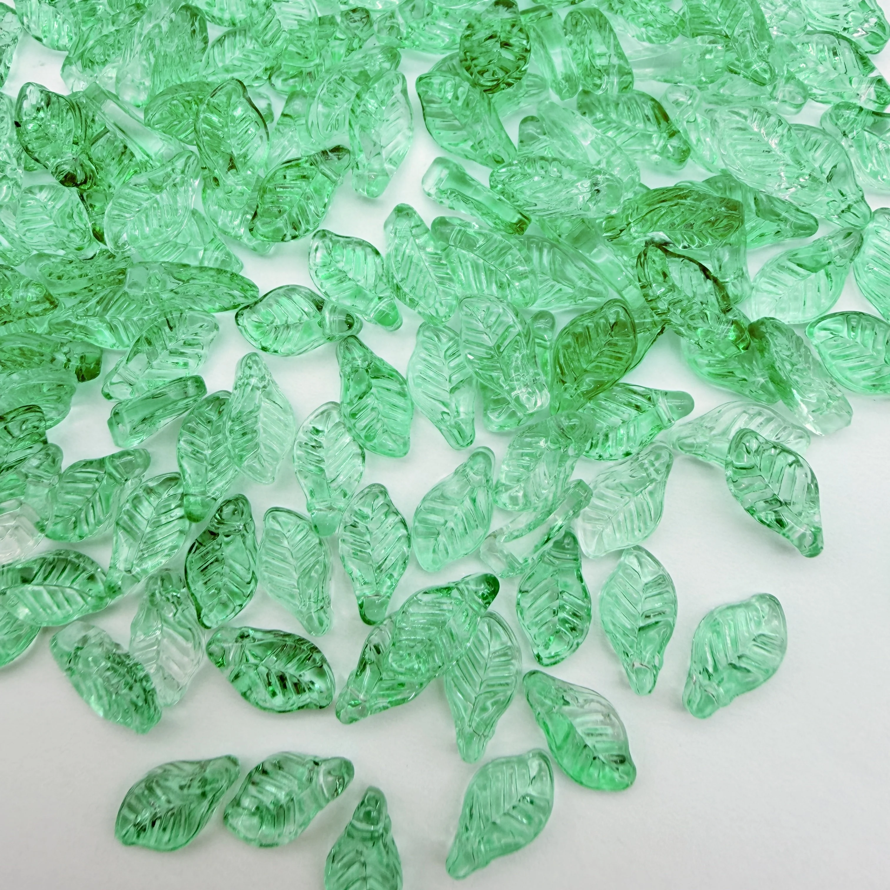 6x12mm Translucent Multicolor Leaf Shaped Glass Beads Loose Pendant Beads For DIY Necklace Earrings Jewelry Making Supplies