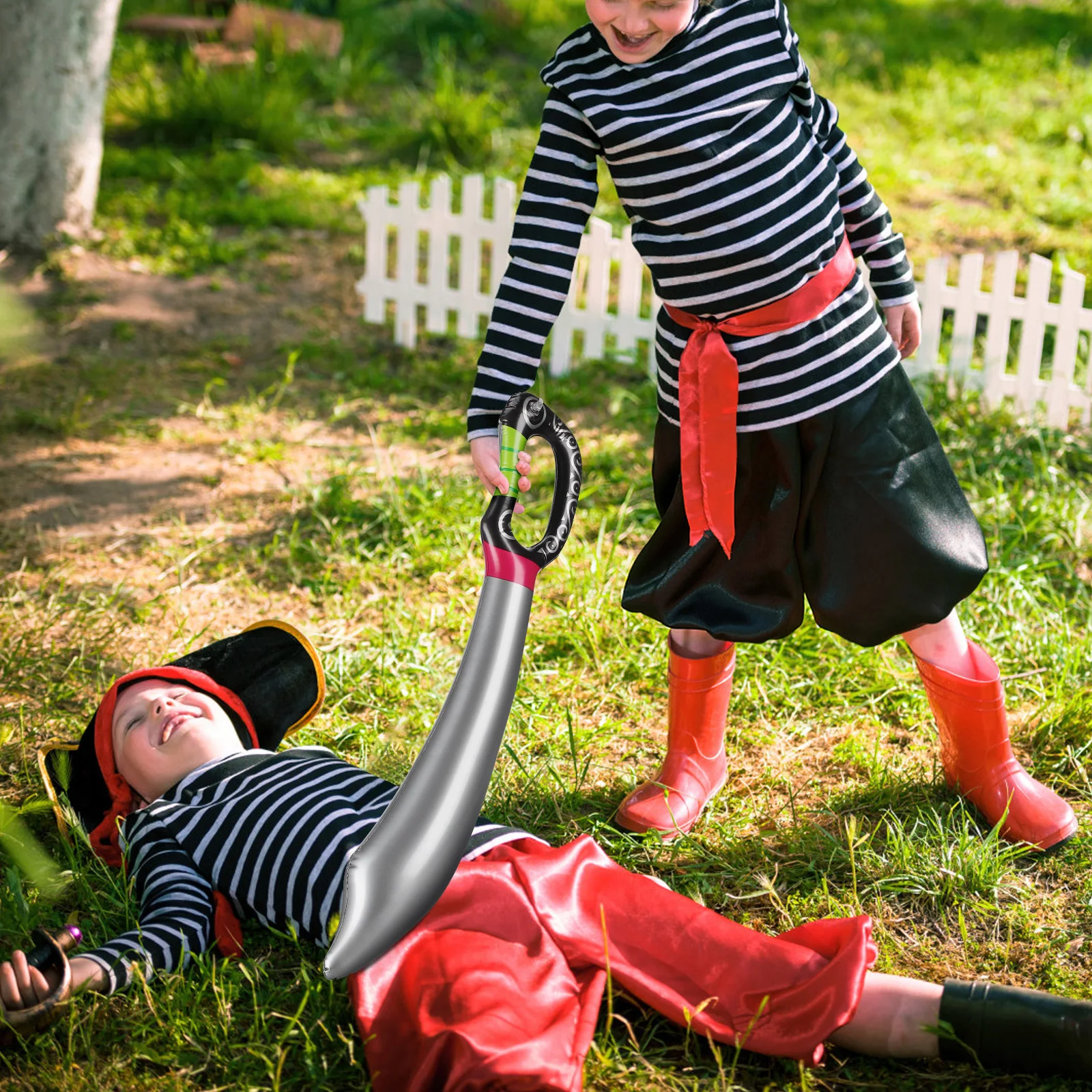 

12Pcs Inflatable Pirate Knife Festival Prop Halloween Decoration Quick Inflate Deflate Portable Role Play Accessory for Children