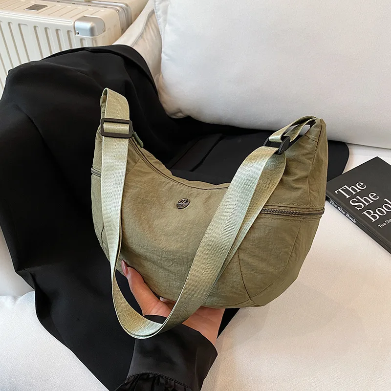 

Пригородные женские сумки-бродяги большой вместимости, повседневные нейлоновые женские дорожные сумки, женские портативные спортивные сумки через плечо