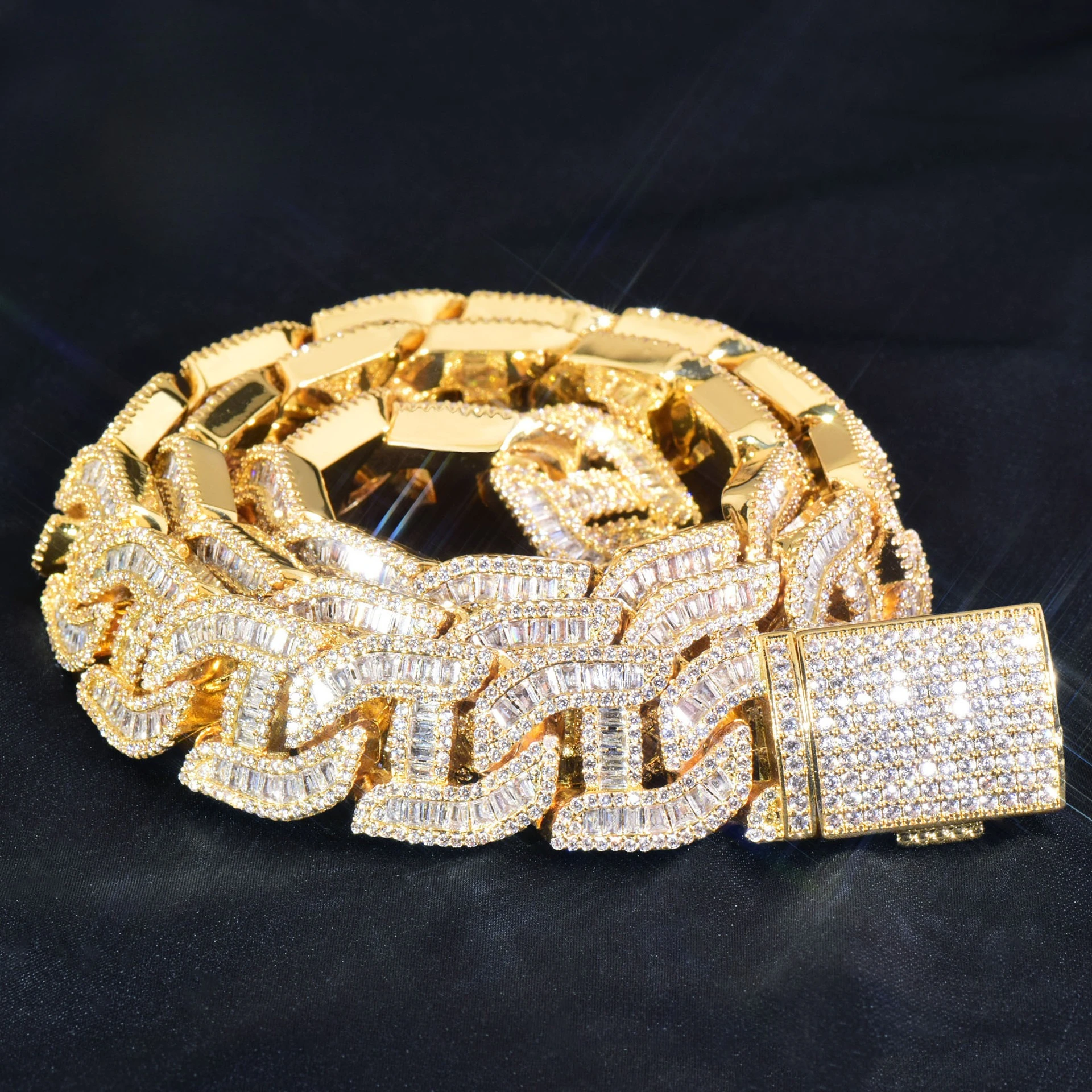 

European and American Hip Hop Cuba Miami 16mm Irregular Ladder Cuba Necklace Copper Inlaid Zircon Accessories