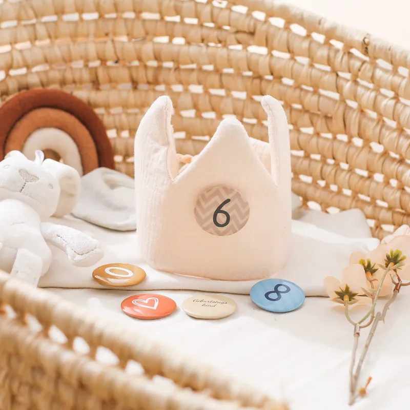 Baby Geburtstag Party Hut Mini Bunte Krone Stirnband Hut Mit Zahlen Neugeborenen Party Fotografie Requisiten Geburtstag Party Decor Geschenke – Detail 5