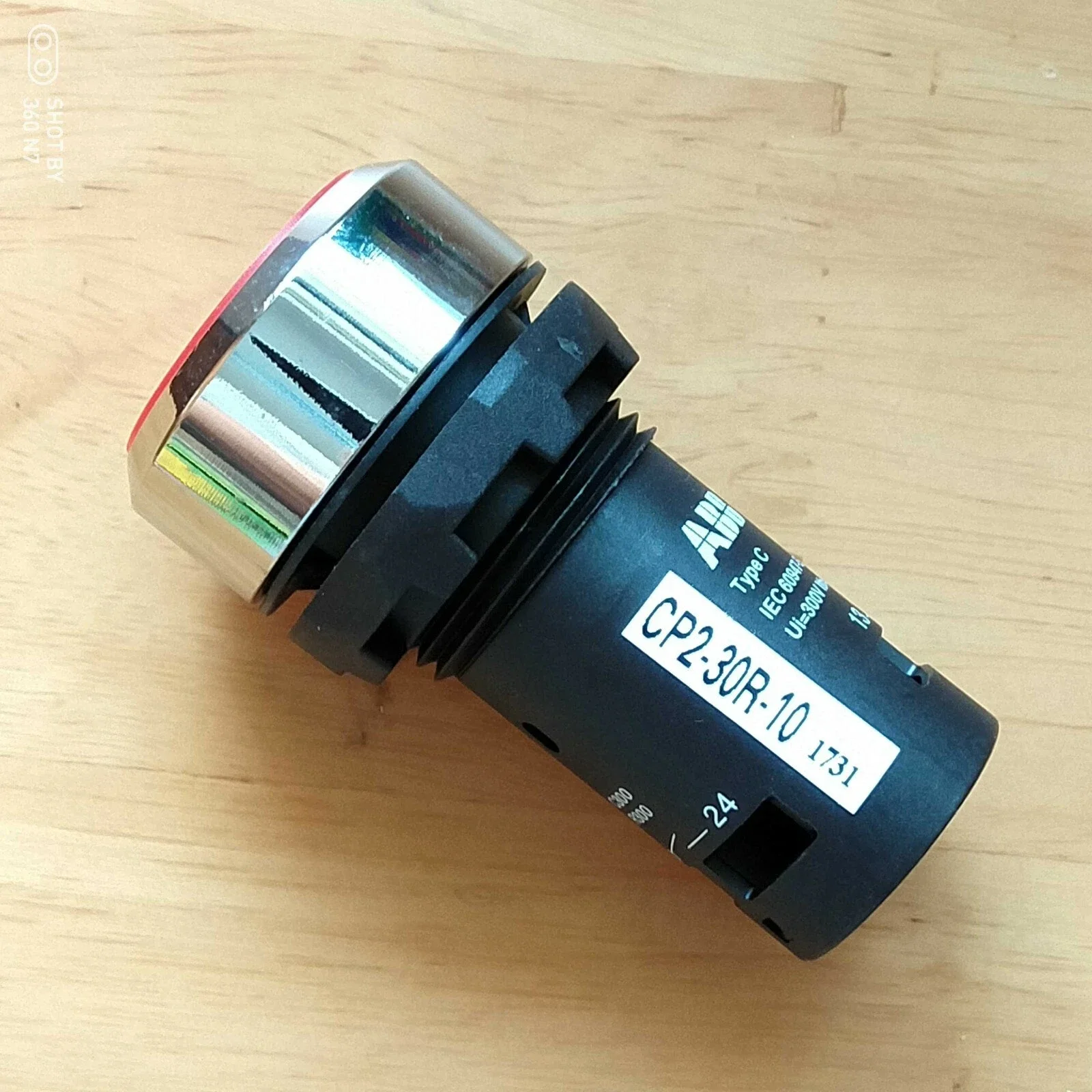 10個-cp2-30r-10-10010903-1sfa-619101-r3011-フラットボタン--赤--1no--セルフロック