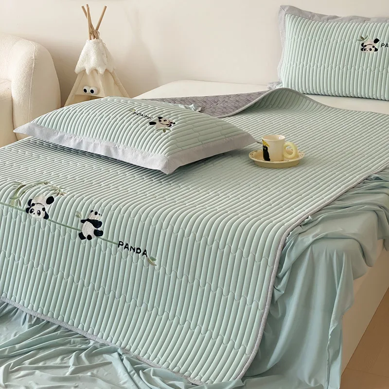 

Customizable 2024 New Class A 100% Nylon Embroidery Quilted Latex Mat Three-piece Set