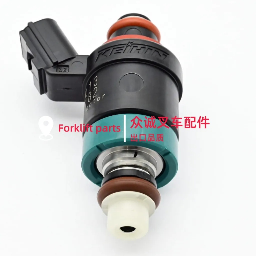 Forklift Parts Nozzle Injector for Toyota Forklift 4Y Engine 8FG15-30 23260-UB020