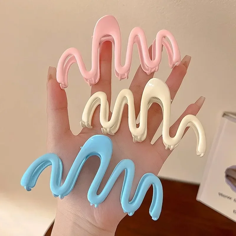 Dopamine Creamy Color Geometry Wave Line Back Head Hair Claw Hair Claw Clip Women Girl Hairpin Ponytail Hair Accessories