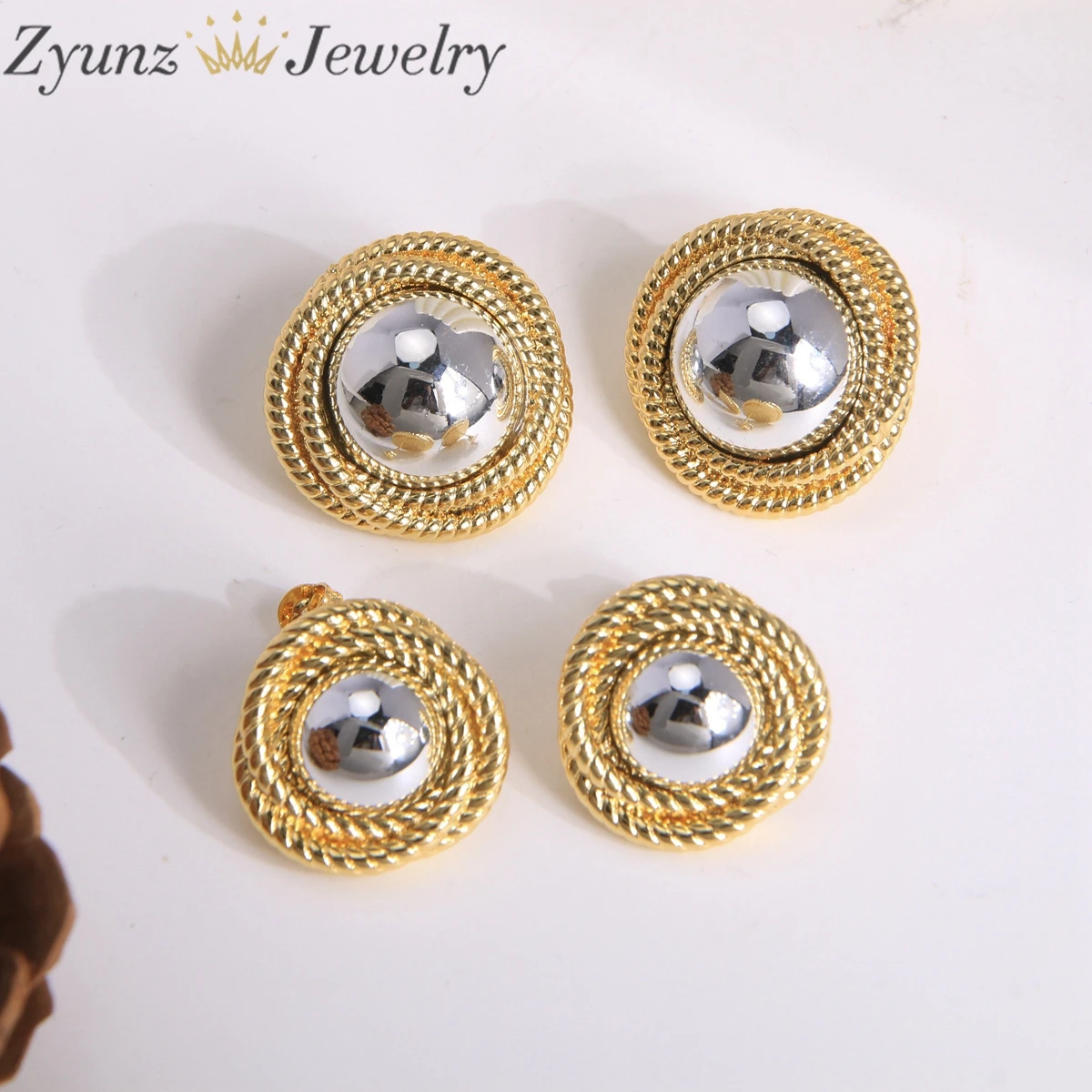 

5 Pairs, 18k Gold Plated Jewelry Simple High Polish Smooth Rope Texture Chunky Gold and Silver Match Colors Earring