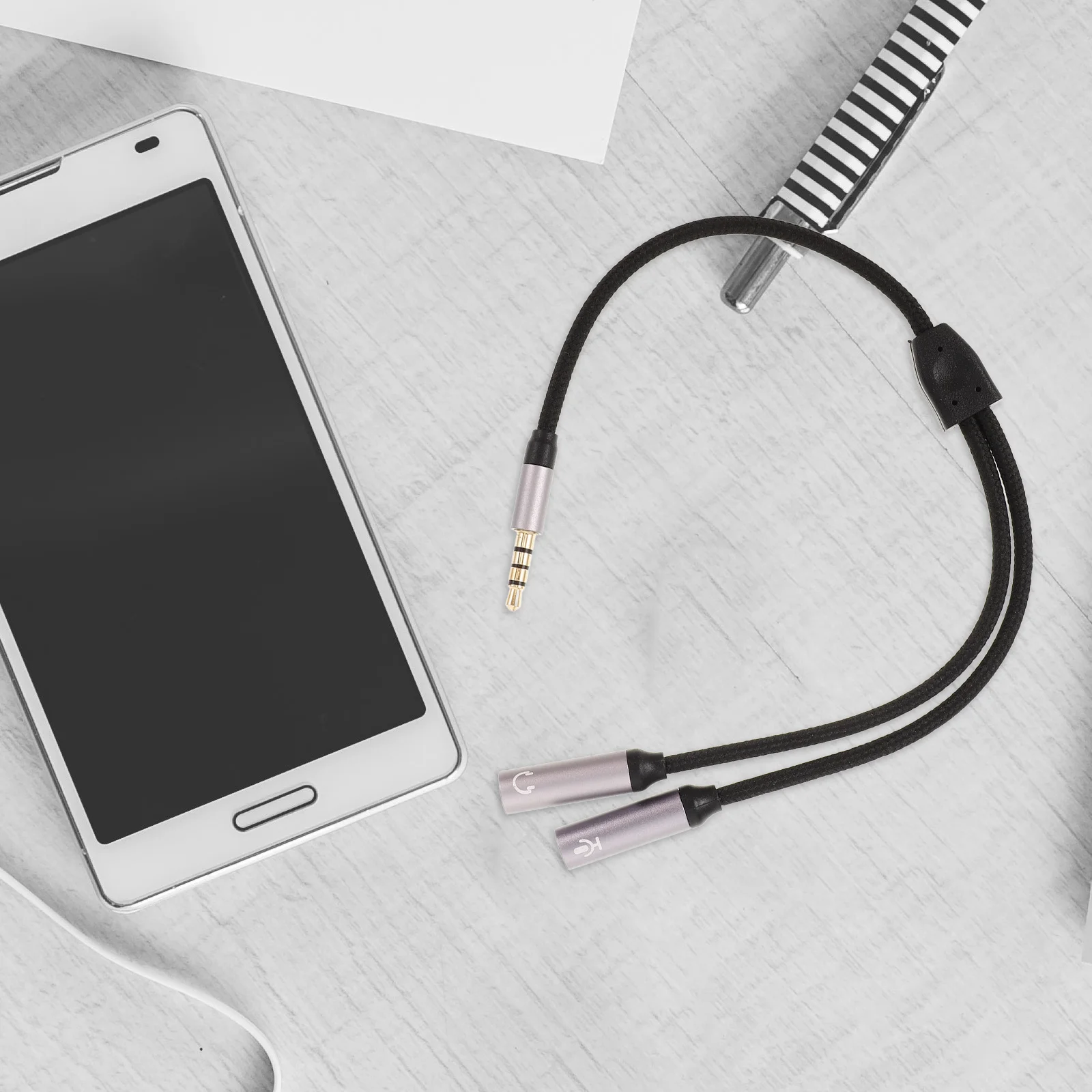 

Headphone Splitter Cable 3.5Mm Audio Jack Adapter For Phone Computer Dual Headset Y Splitter Auxiliary Cord Portable Audio