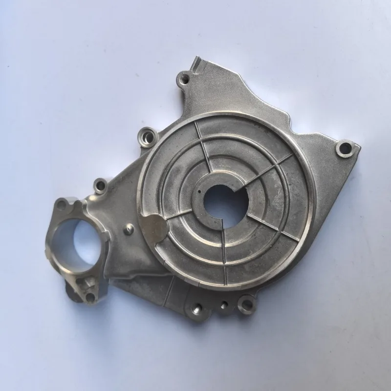 Suitable for off-road motorcycle engine 110 under-mounted built-in bracket crankshaft side cover box cover heat insulation plate