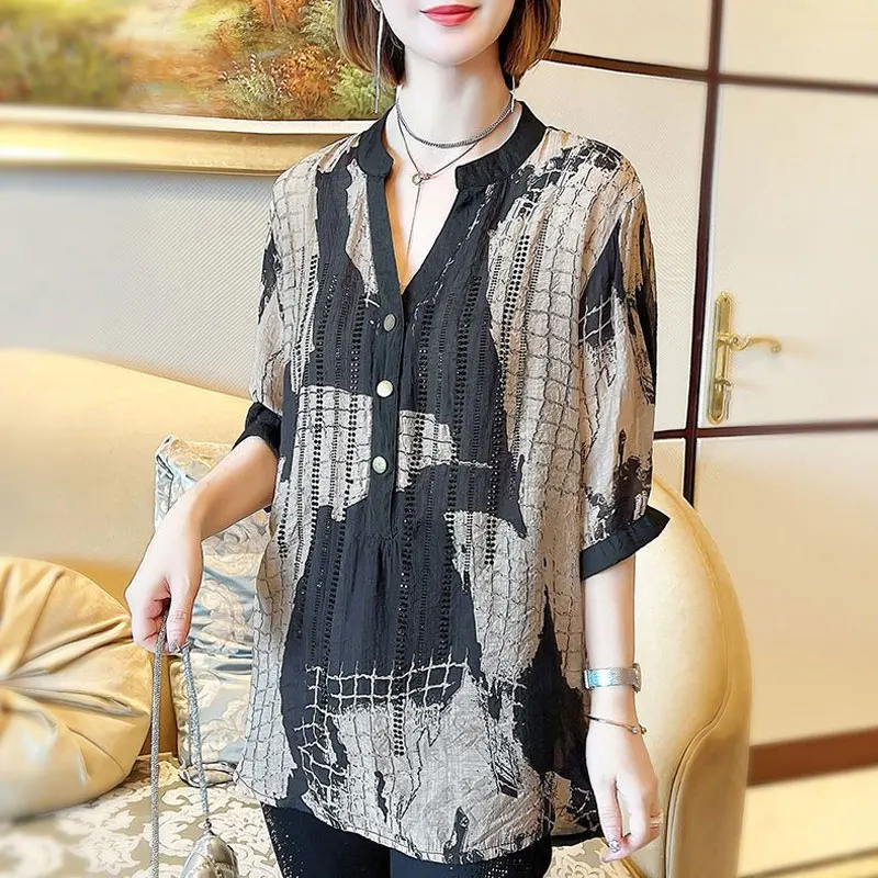 Summer New Streetwear Plaid Printed Shirt Women\'s Clothing Loose Commute Elegant V-Neck Spliced Chic Diamonds Button Midi Blouse