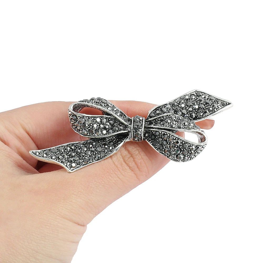 Elegant black crystal vintage large bow brooch, stunning women's fashion accessory, bow scarf pin, suitable for parties