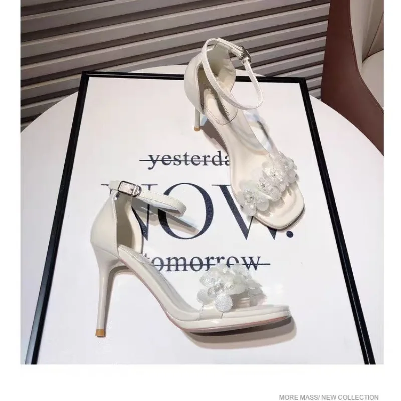 

Rhinestone Flower One Buckle Strap High Heel Sandals French Square Toe Open Toe Stiletto Fashion Shoes 2026 New