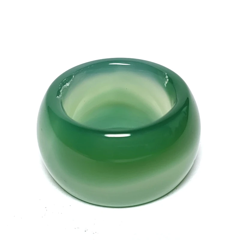 YIZHU CULTUER ART Size 2 × 1.7 cm Chinese Natural Green Agate jade Hand Carved Rings or Pendant Gift Collection