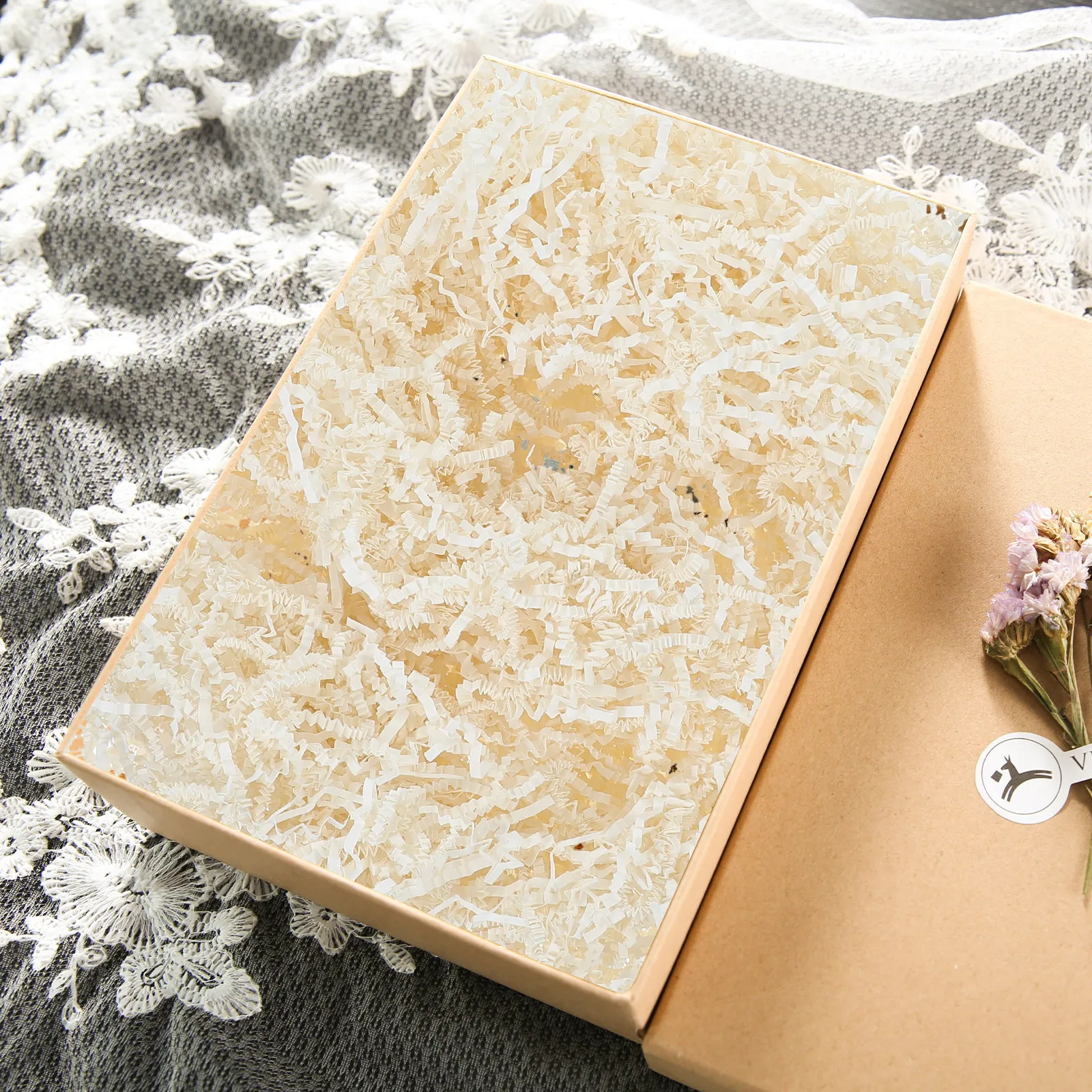 crinkle-cut-raffia-paper-shred-filler-for-gift-boxes-candy-packaging-basket-decor-wedding-birthday-valentine's-day-shock