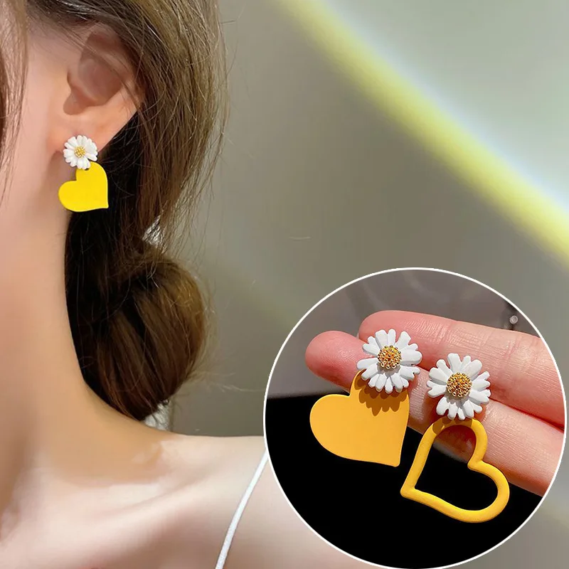Early spring chrysanthemum earrings, daisy love flower earrings