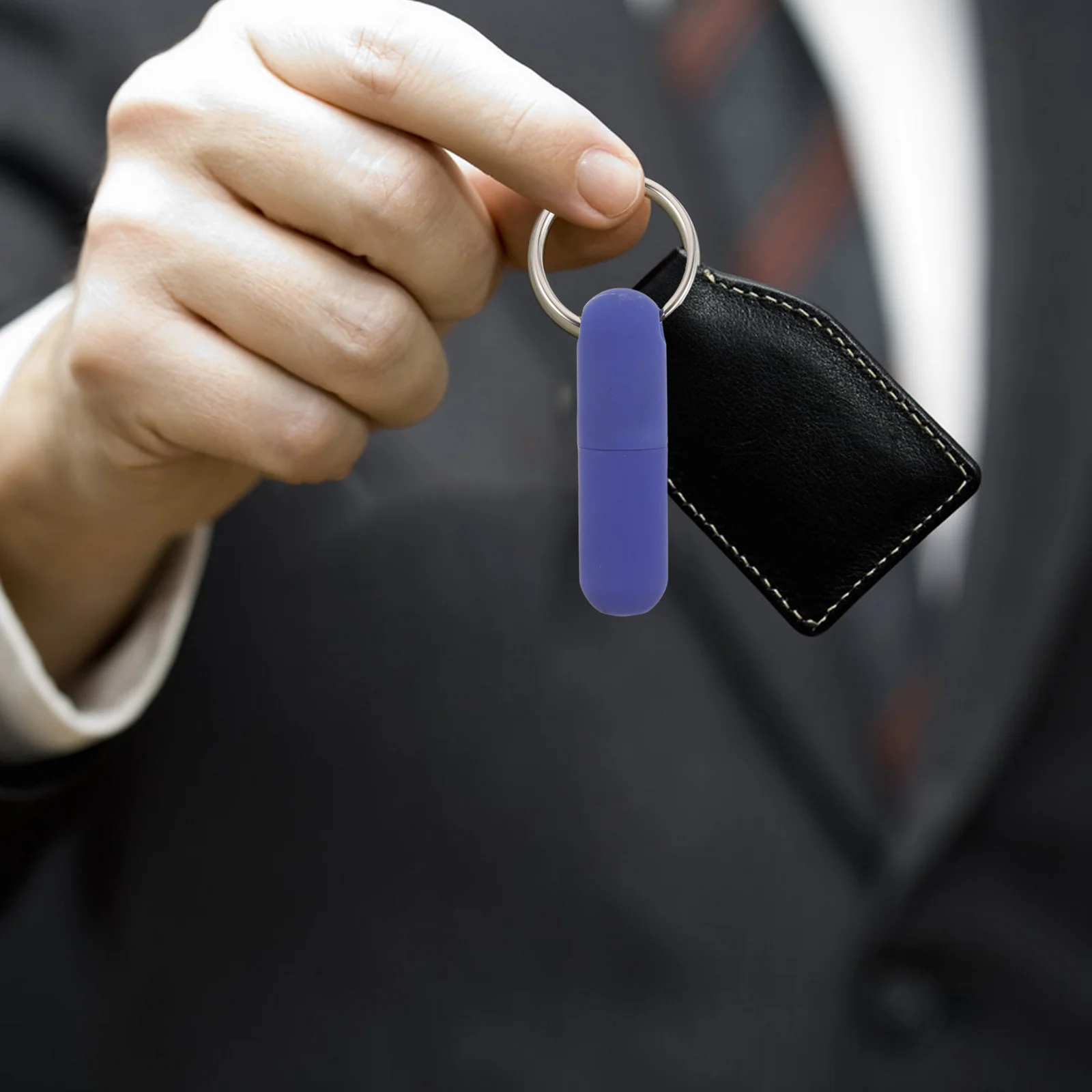 

2 Pcs Cigar Punch Keychain Cutter Hole Puncher Tool Accessory Opener Opening Openers