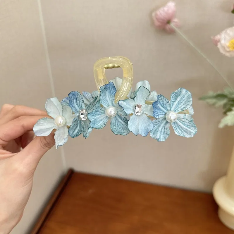 Sweet Flower Women Hair Clips Temperament Fabric Crab Hair Clip for Girls Summer Hair Accessories Korean Fashion Girls Headdress