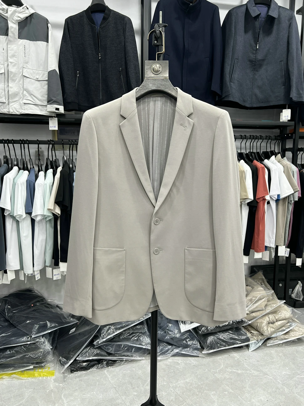 

Slim Fit Casual Men's Single-breasted Jacket Lightweight Breathable Spring Fashion Outerwear without Labels Youthful Elegant
