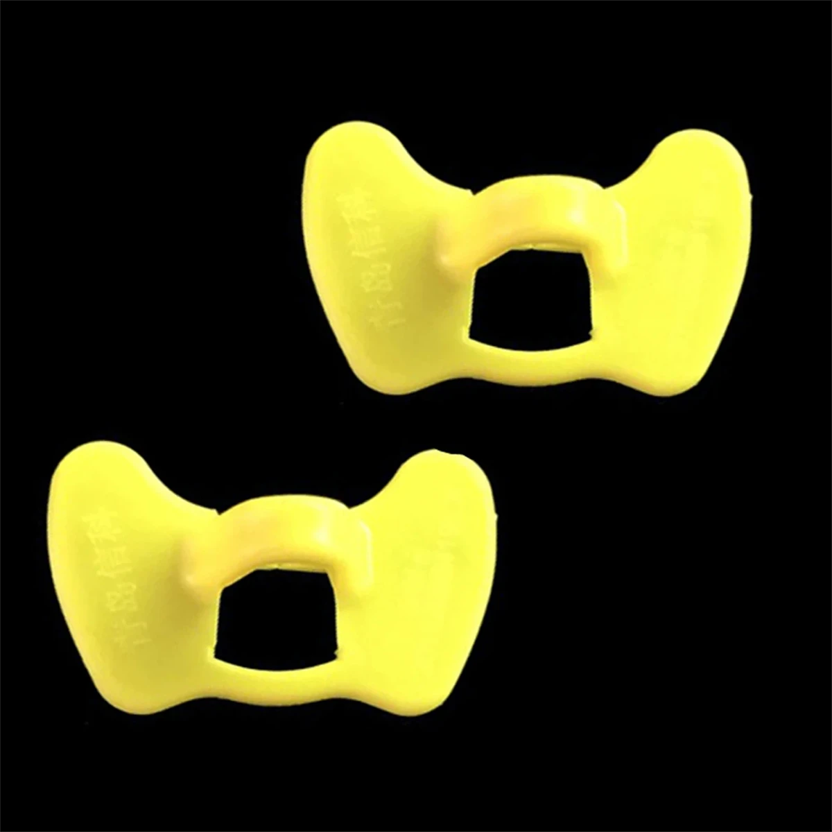 Anti-Pecking Chicken Glasses 8mm Thickened Yellow Plastic Rooster Glasses Preventing Fighting Hair Pecking Poultry Supplies 20Pc