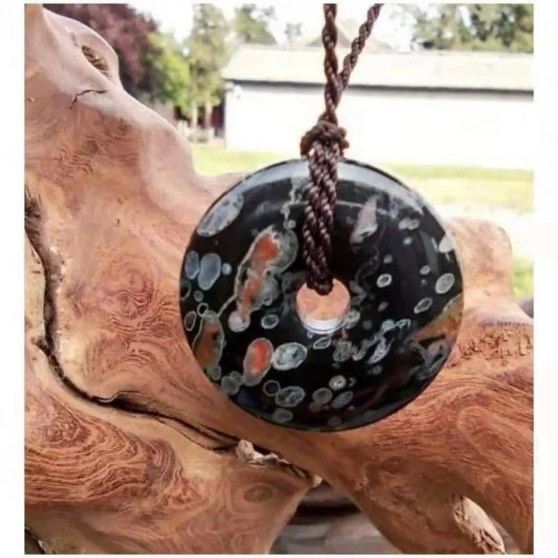 

Luoyang Plum Blossom Jade "Wushi Pai" Leaf-Shaped Round Bead Bracelet for Men and Women String