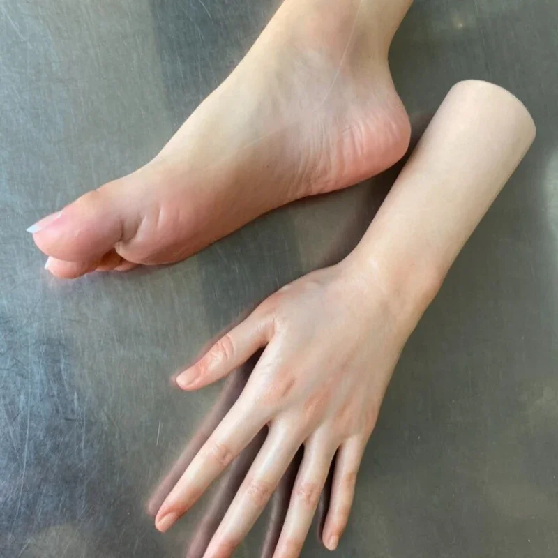 Jewelry hand mold joint movable bending model jewelry product shooting props accessories silicone simulated prosthetic hand