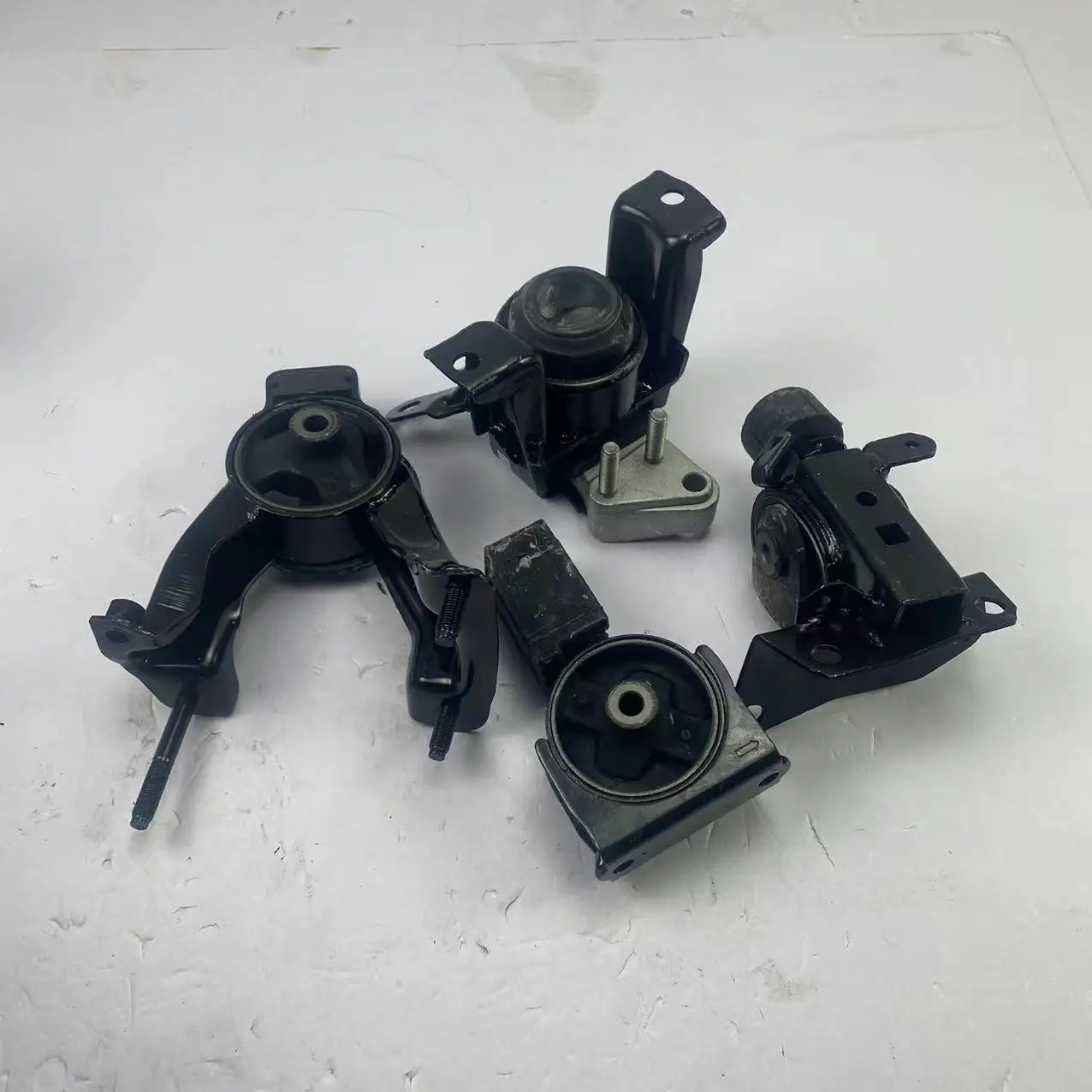 Engine Mount Set For Geely Emgrand EC718