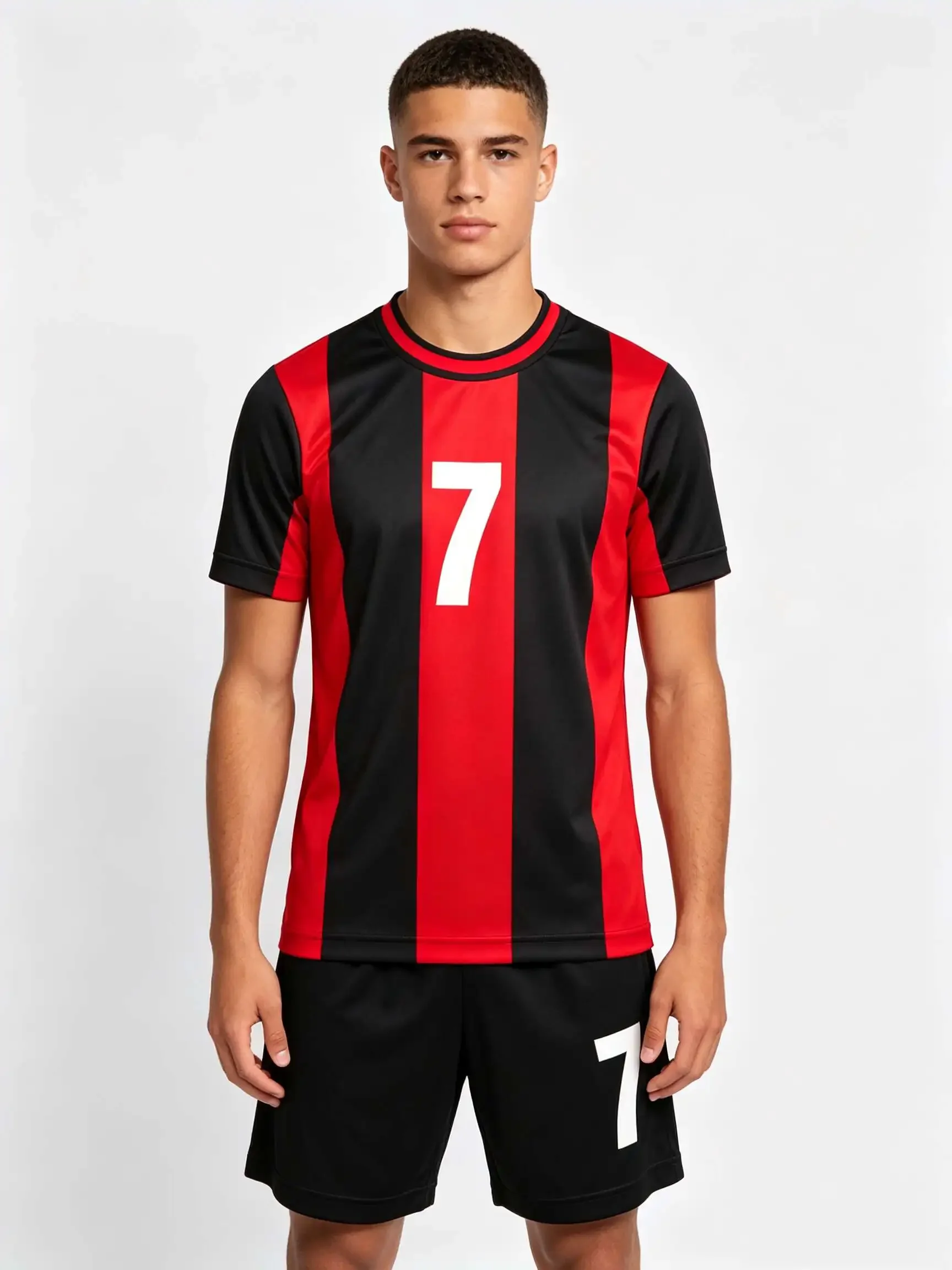 Conjunto de dos piezas de fútbol unisex, modelo básico, para niños y adultos, ideal para padres e hijos, con opción de personalización con los números 1, 7, 8, 9 y 10, camiseta de cuello redondo a rayas rojas y negras.