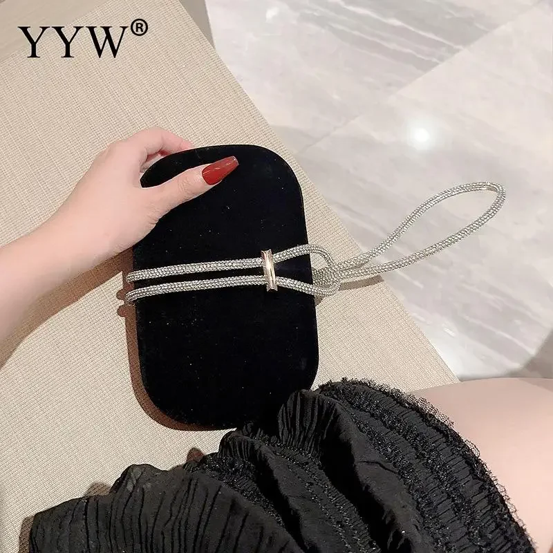 Elegant Evening Clutch Bag Box Bag Black Velvet With Chain Rhinestone Handbags Female Clutches Party Wedding Bag Crossbody Bags