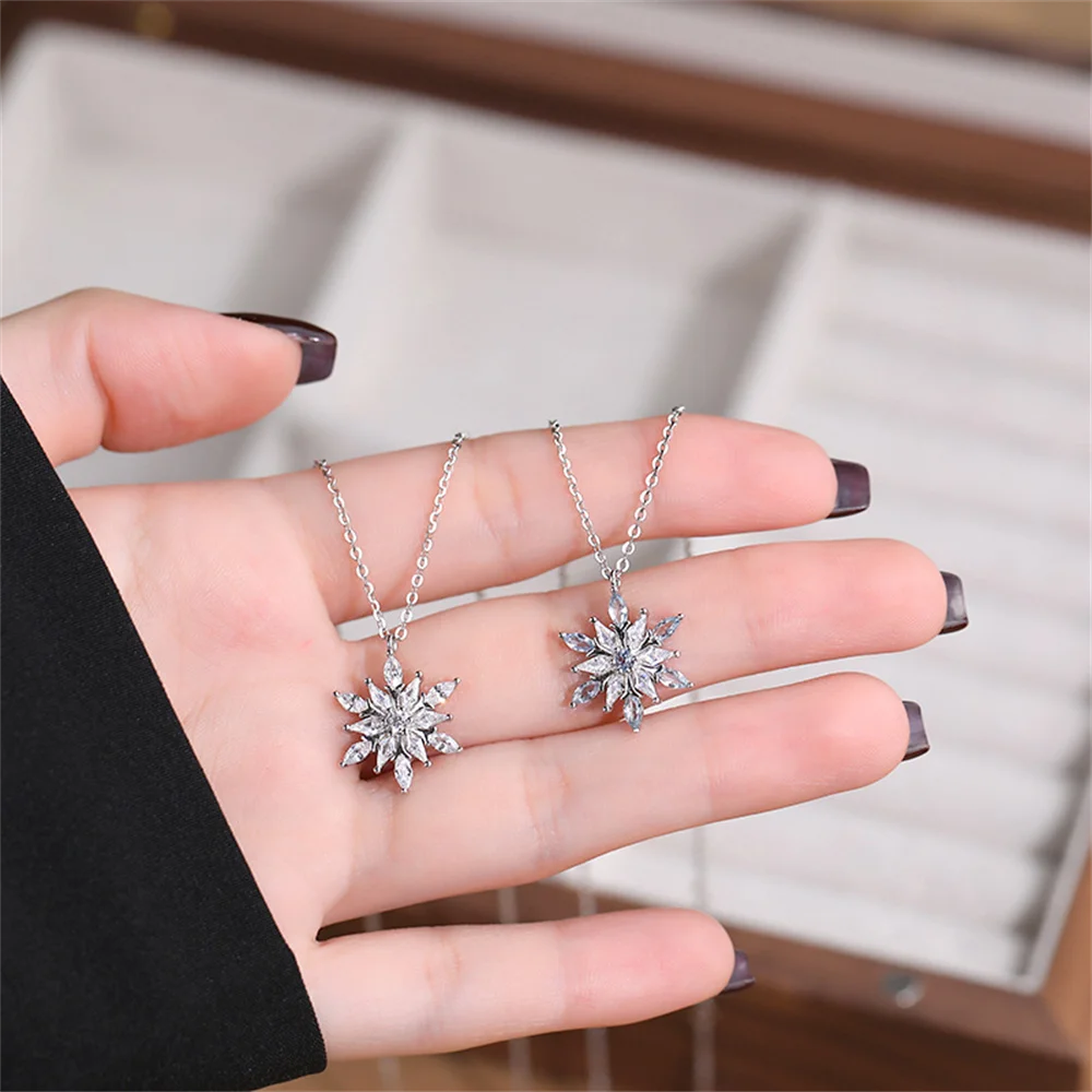 

Korean S925 Sterling Silver Premium Vibe Necklace, Snowflake Zircon, Niche Elegant Light Luxury Collarbone Necklace for Women