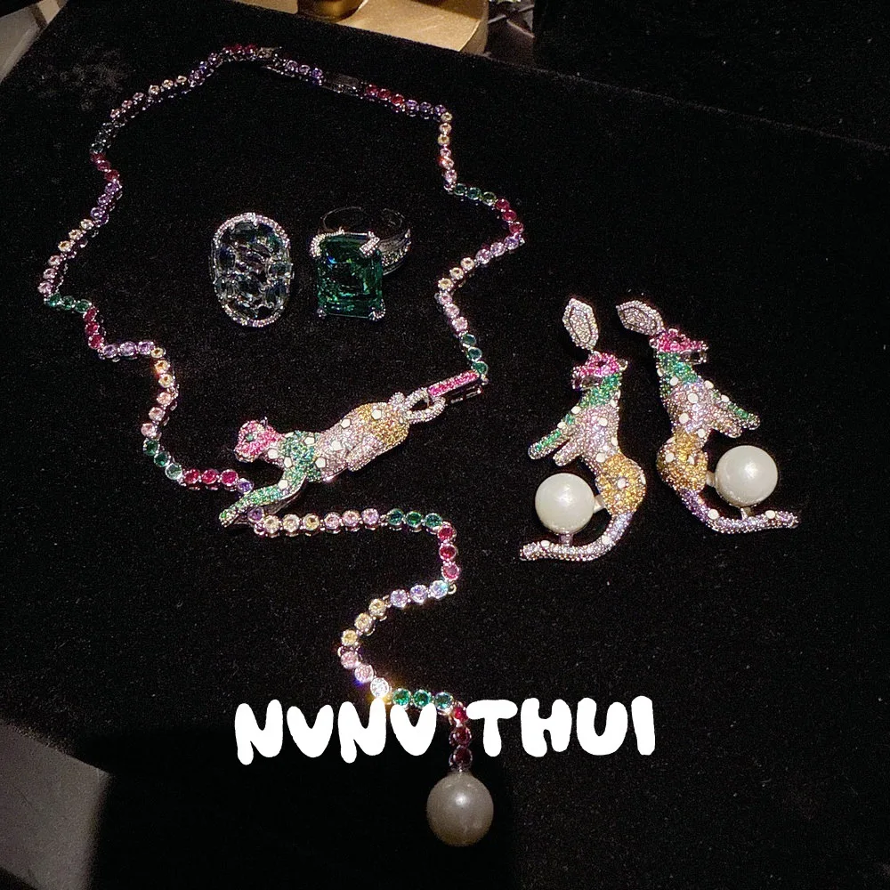 

Women Dopamine Vivid Cheetah Gemstone Necklace Pearl Earring Set
