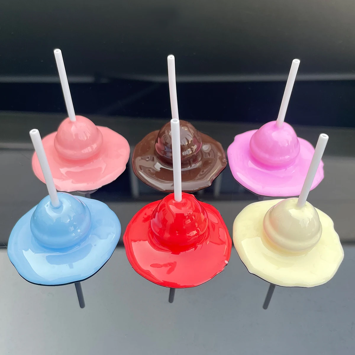 ديكور مصاصة ذائبة مزيفة - دعامة حلوى واقعية، عرض جميل يقطر لطيف، ديكور منزلي ممتع بطابع الطعام