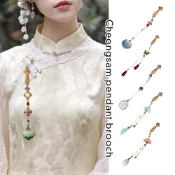 Women Chinese Style Cheongsam Qipao Lapel Hanging Tassel Pearl Pendant Vintage Brooch Elegant Style Hanfu Accessories