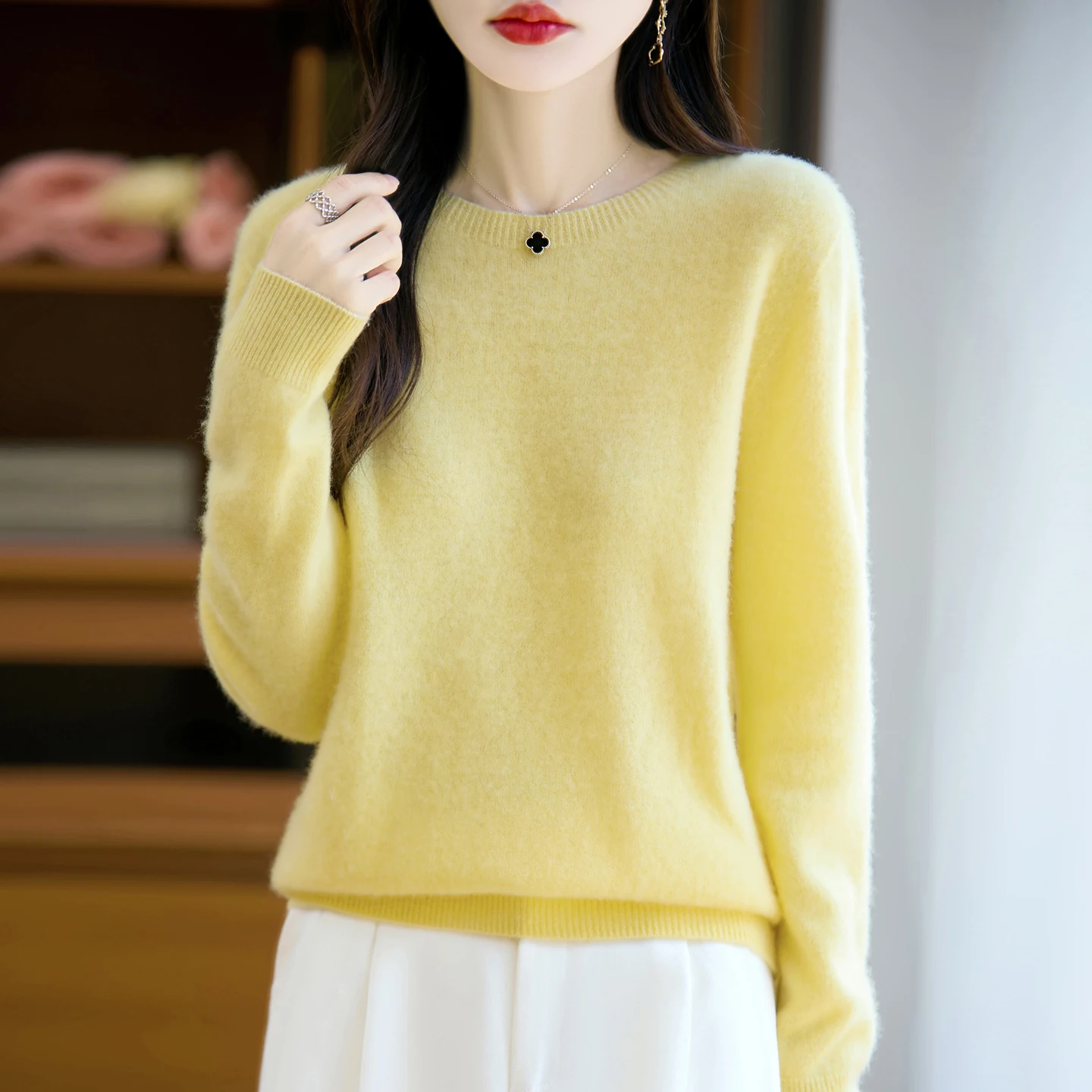 YELLOW