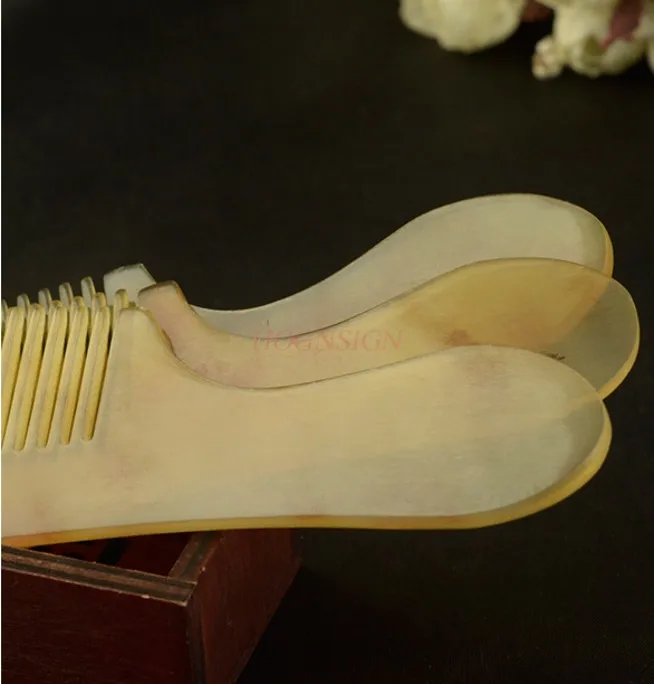 Horn Comb Natural Blood Silk Sheep Horn Comb Acupoint Massage Comb Hair Care Tip Tail Real Sheep
